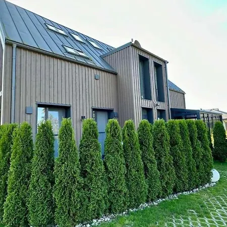 Vaivorykstes Namai With Heated Pool By Hostlovers * Palanga